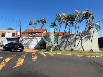 Casa com 3 Quartos para venda ou aluguel, 204m² no Vila José Bonifácio, Araraquara