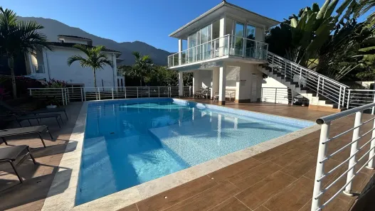 Casa de Condomínio com 2 Quartos para venda ou aluguel, 90m² no Maresias, São Sebastião