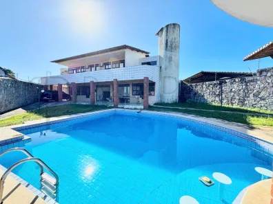 Sobrado com 5 Quartos à venda, 383m² no Candelária, Natal