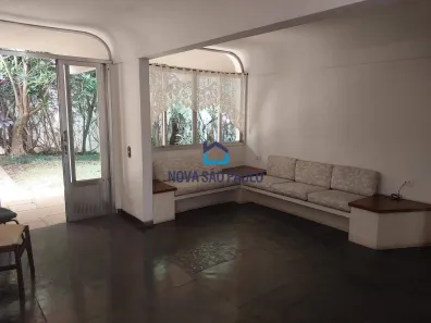 Casa com 5 Quartos para alugar, 300m² no Jardim da Glória, São Paulo