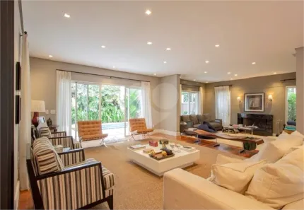 Casa de Condomínio com 4 Quartos à venda, 341m² no Jardim Morumbi, São Paulo