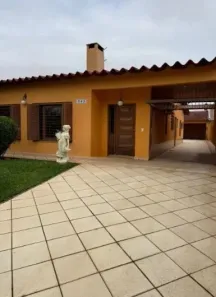 Casa com 3 Quartos à venda, 223m² no Guarujá, Porto Alegre