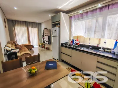 Casa com 2 Quartos à venda, 72m² no Vila Nova, Joinville