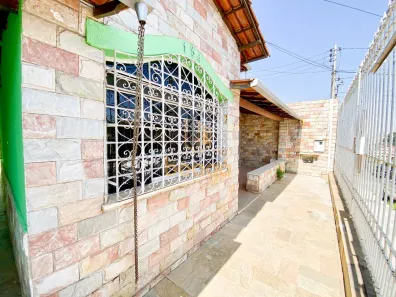 Casa com 5 Quartos à venda, 264m² no Alípio de Melo, Belo Horizonte