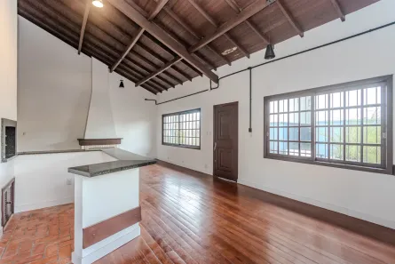 Imóvel Comercial com 3 Quartos para alugar, 250m² no Camaquã, Porto Alegre