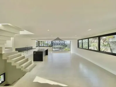 Sobrado com 4 Quartos à venda, 484m² no São Paulo II, Cotia