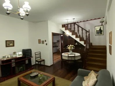 Casa com 3 Quartos à venda, 229m² no Olaria, Nova Friburgo