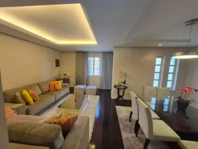 Casa com 3 Quartos à venda, 300m² no Tristeza, Porto Alegre