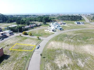 Lote/Terreno à venda, 219m² no Passo de Torres, Passo de Torres