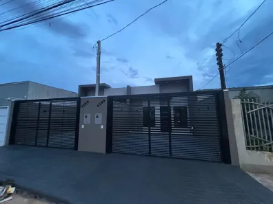 Casa com 3 Quartos à venda, 75m² no Canadá, Cascavel