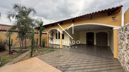 Casa com 4 Quartos à venda, 180m² no Jardim Balneário Meia Ponte, Goiânia