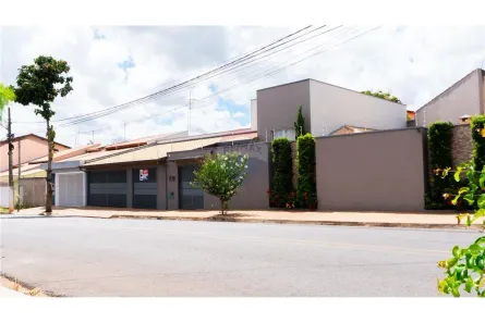 Casa com 4 Quartos à venda, 300m² no Loteamento Modena, Tatuí