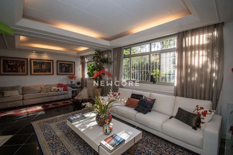 Apartamento com 4 quartos — Santa Lúcia, Belo Horizonte