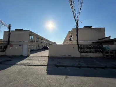 Casa com 2 Quartos à venda, 51m² no Laranjal, São Gonçalo