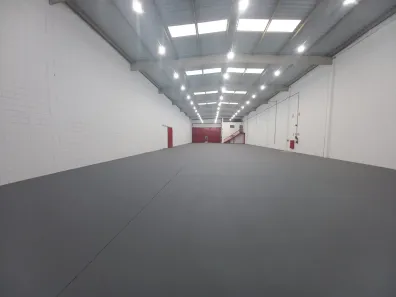 Galpão/Depósito/Armazém para alugar, 1000m² no Iporanga, Sorocaba