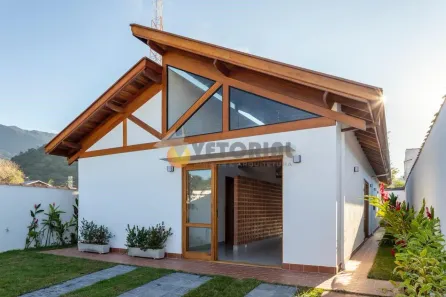 Casa com 3 Quartos à venda, 128m² no Massaguaçu, Caraguatatuba
