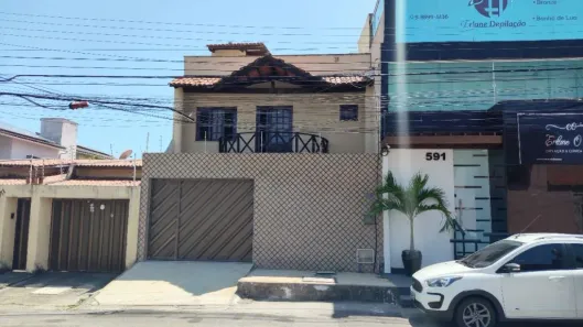 Casa com 3 Quartos para alugar, 174m² no Engenheiro Luciano Cavalcante, Fortaleza