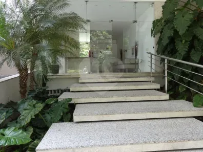 Apartamento com 3 Quartos à venda, 180m² no Cerqueira César, São Paulo