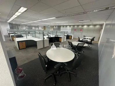 Prédio Comercial para alugar, 678m² no Alphaville Empresarial, Barueri
