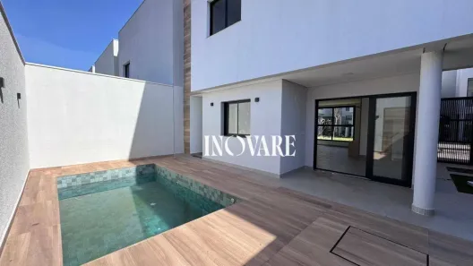 Casa com 3 Quartos para alugar, 134m² no Jardim Inconfidência, Uberlândia