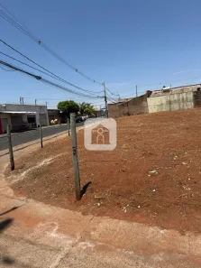 Lote/Terreno para alugar, 434m² no Loteamento Residencial Pequis, Uberlândia