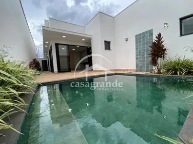Casa de Condomínio com 4 Quartos à venda, 336m² no Novo Mundo, Uberlândia