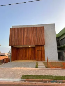 Casa de Condomínio com 3 Quartos à venda, 230m² no Conjunto Habitacional Alexandre Urbanas, Londrina