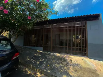 Casa com 3 Quartos à venda, 80m² no Parque das Acácias, Marília