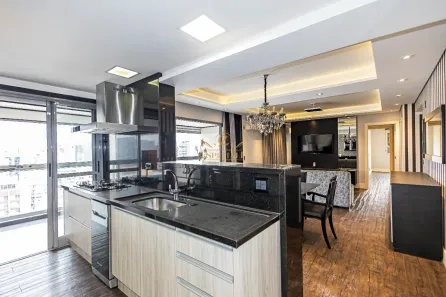 Apartamento com 3 Quartos para alugar, 134m² no Água Verde, Curitiba