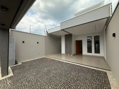 Casa com 3 Quartos à venda, 130m² no Plano Diretor Sul, Palmas