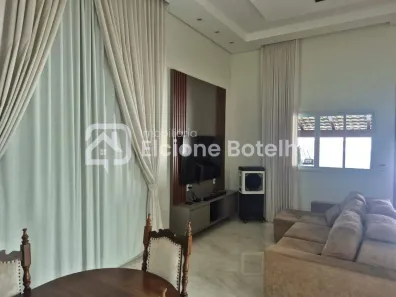 Casa com 3 Quartos à venda, 220m² no Santa Rosa, Uberlândia
