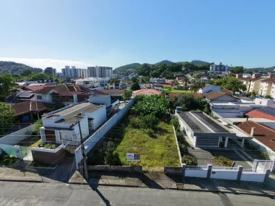 Lote/Terreno à venda, 705m² no Bom Retiro, Joinville