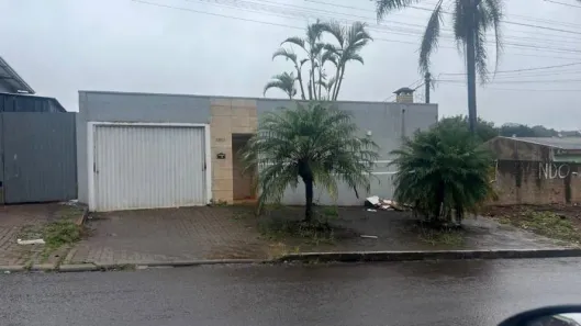 Casa com 3 Quartos à venda, 130m² no Brasília, Cascavel