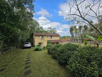Fazenda/Sítio com 3 Quartos à venda, 2170m² no Cachoeira, Cotia