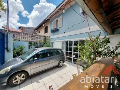 Sobrado com 3 Quartos à venda, 117m² no Parque Assunção, Taboão da Serra