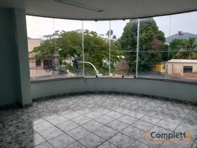 Prédio Comercial à venda, 327m² no Taquara, Rio de Janeiro