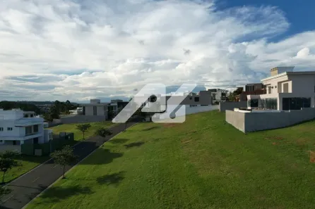 Lote/Terreno à venda, 752m² no Alphaville Dom Pedro, Campinas