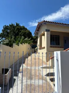 Casa com 2 Quartos para alugar, 180m² no Centro, Vinhedo