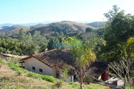Fazenda/Sítio com 2 Quartos à venda, 150m² no Vila São Geraldo, São José dos Campos