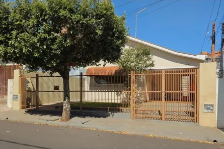 Casa com 2 Quartos à venda, 194m² no Vila José Bonifácio, Araraquara