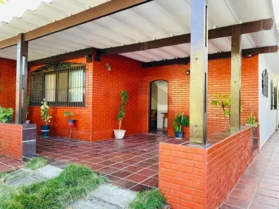 Sobrado com 3 Quartos à venda, 256m² no Sabaúna, Itanhaém
