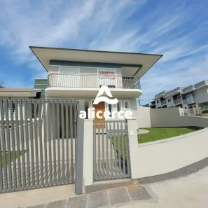 Sobrado com 3 Quartos à venda, 122m² no Forquilhas, São José
