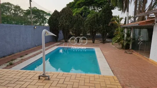 Casa com 3 Quartos à venda, 330m² no Belvedere, Belo Horizonte