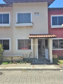 Casa com 2 Quartos à venda, 70m² no Jardim Iguaçu, Nova Iguaçu