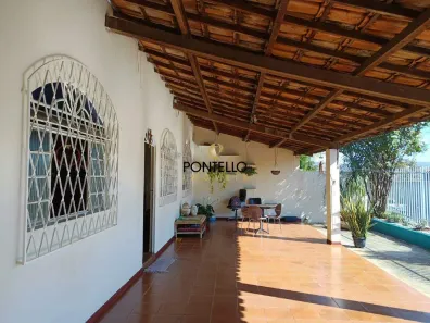 Casa com 4 Quartos à venda, 173m² no Glória, Sete Lagoas
