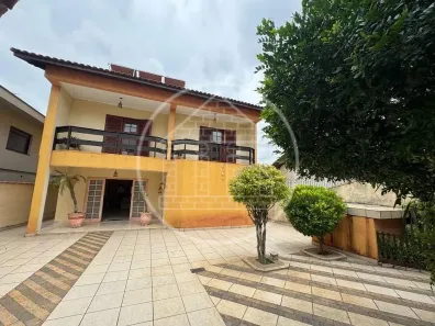 Sobrado com 4 Quartos à venda, 300m² no Interlagos, São Paulo