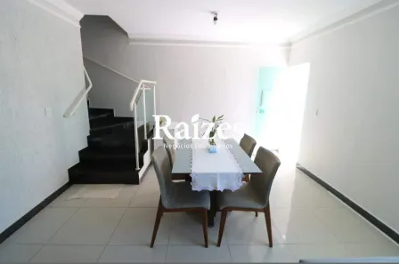Casa com 3 Quartos para alugar, 104m² no Jardim Karaíba, Uberlândia