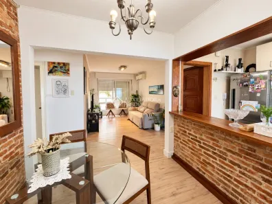 Apartamento com 2 Quartos à venda, 72m² no Mont Serrat, Porto Alegre