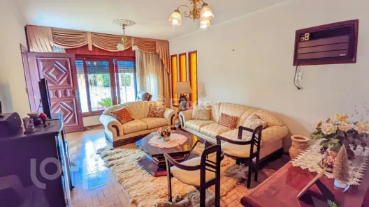 Casa com 3 Quartos à venda, 210m² no Niterói, Canoas