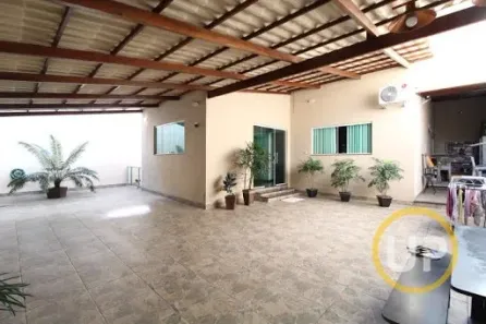 Casa com 3 Quartos à venda, 200m² no Oitis, Contagem